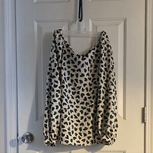 Ann Taylor Heart Print Blouse in Cream and Teal